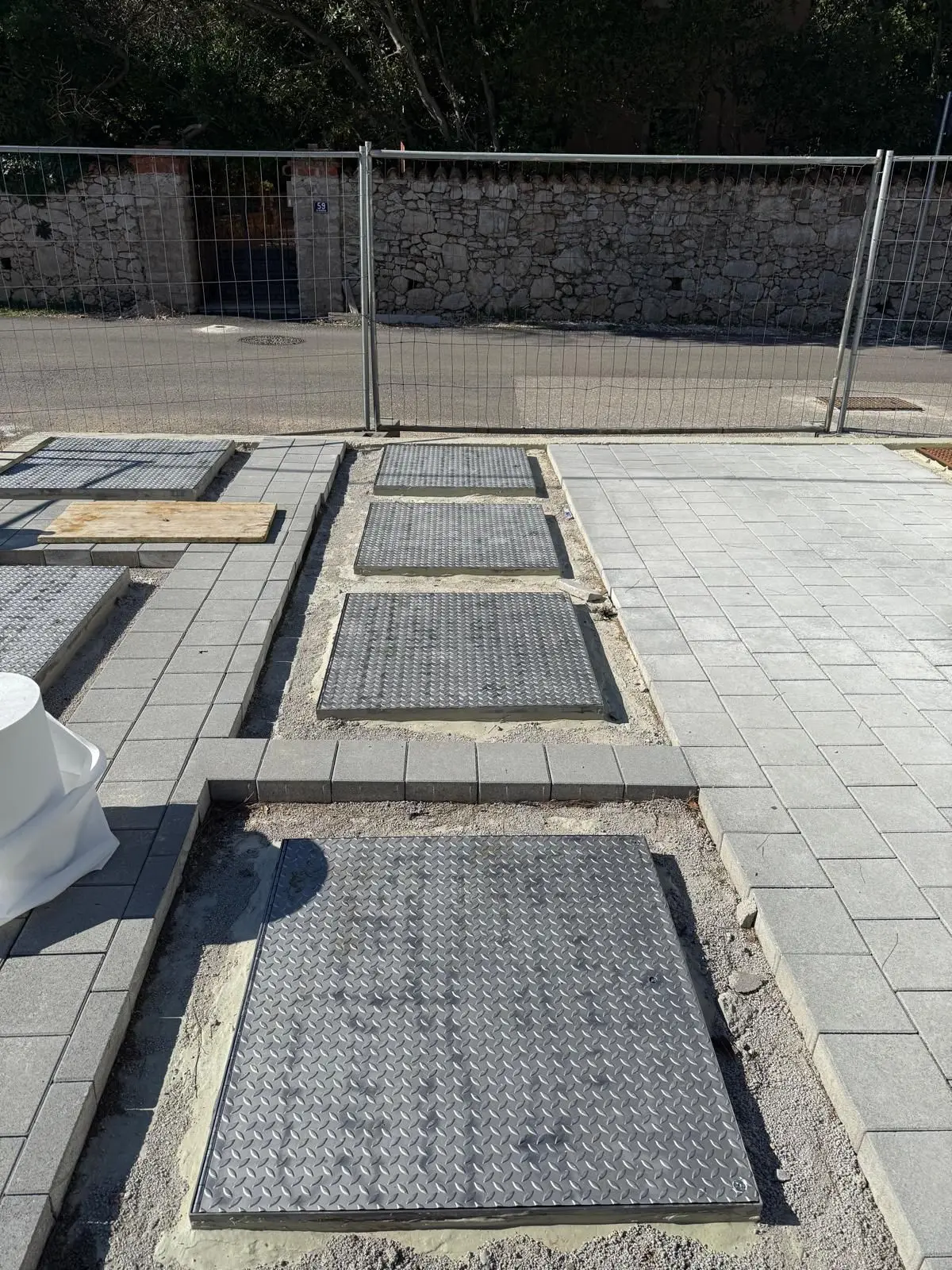 Inoxsystem Solid Top poklopac, rebrasti lim s podizačima (A15-D400)