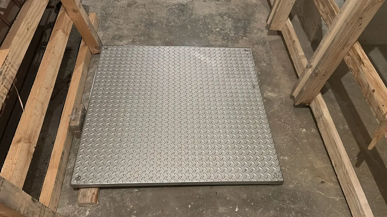 Inoxsystem Solid Top plinotjesni poklopac (detalj)