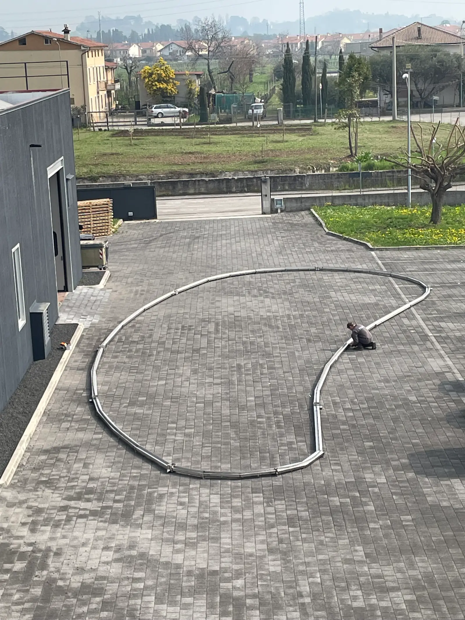 Slot kanal u radijusu (detalj)