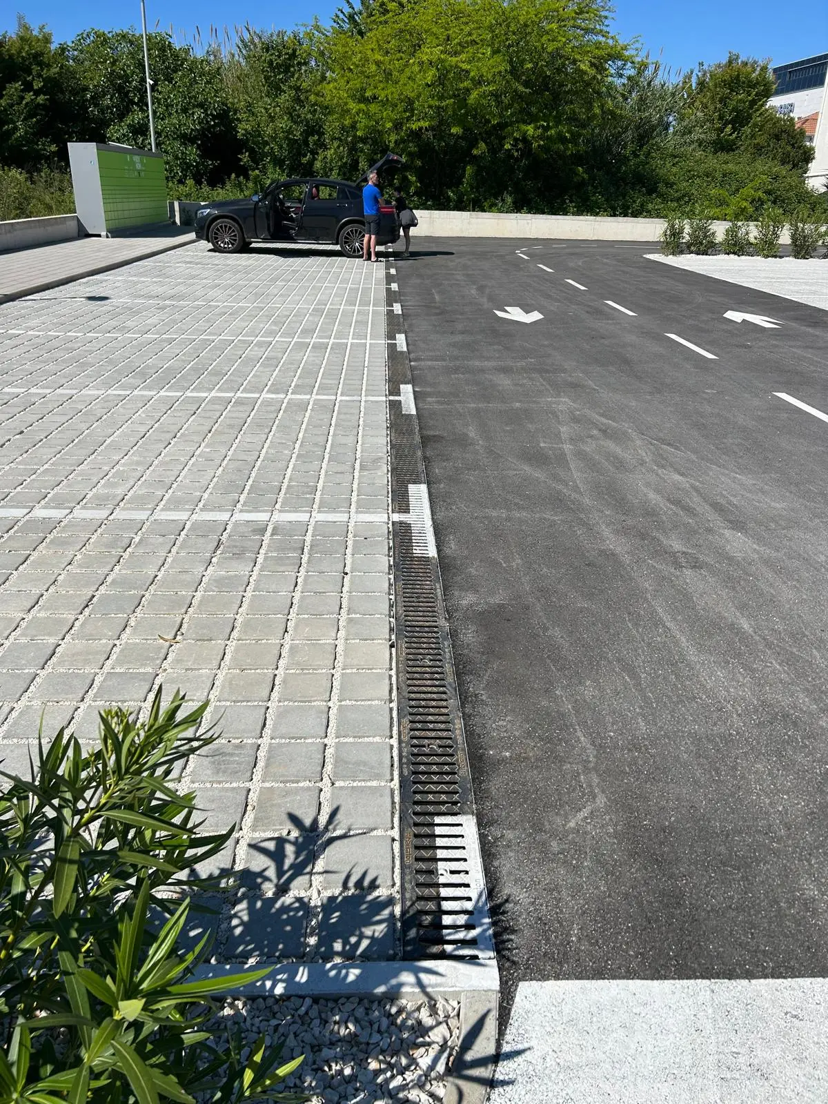 Linijska odvodnja Faserfix KS150, parkiralište, Trogir