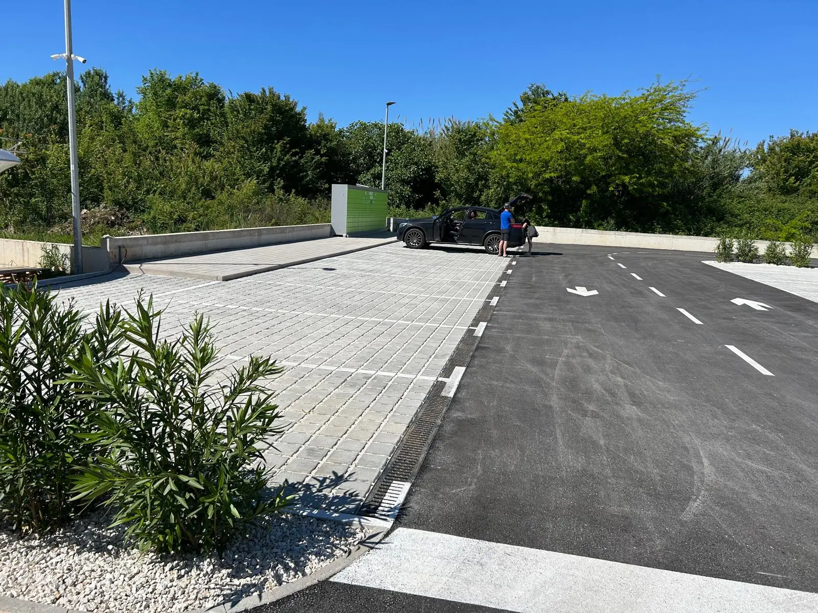 Linijska odvodnja Faserfix KS150, parkiralište, Trogir