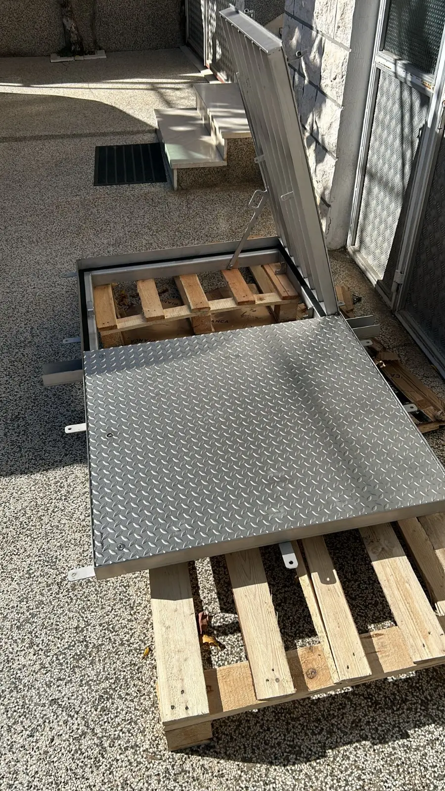 Plinotjesni i vodotjesni poklopci, aglomeracija, Cres-Lošinj