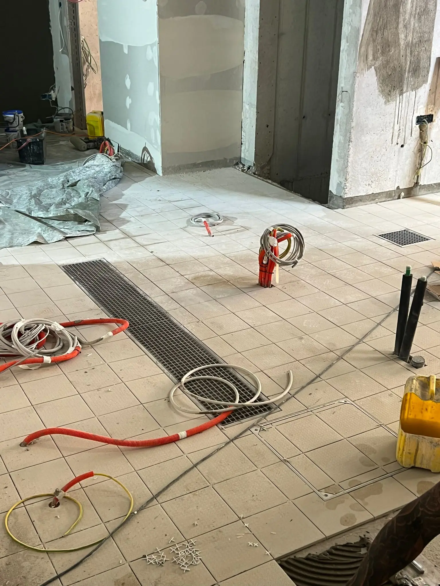 Podni inox slivnici s Heavy Duty rešetkom, Mesna industrija PIVAC